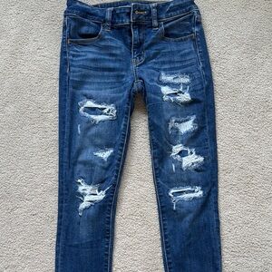 American Eagle Outfitters Blue Distressed Ankle Cropped Jeans😊